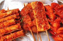 揭秘夜市霸主炸串醬料，怎么調(diào)制成獨(dú)家絕味？創(chuàng)業(yè)必備秘籍！