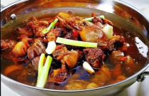 笨鴨火鍋火爆背后：為何笨態(tài)百出卻鮮味十足？創(chuàng)業(yè)者速看！