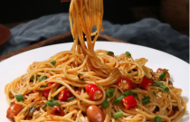 南昌拌粉如何成創(chuàng)業(yè)密碼？小店脫穎而出之道，速看！