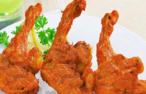 超實(shí)用秘訣！炸雞叉骨竟如此復(fù)雜？教你炸出街頭熱門(mén)美食！