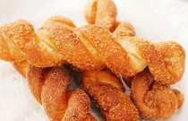 網(wǎng)紅大麻花爆紅之謎？小小麻花如何變身網(wǎng)紅寵兒？速來(lái)揭秘非凡之路！