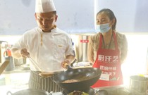 「小地鍋」河北邯鄲學(xué)員孫女士學(xué)習(xí)小地鍋、銅鍋米線！當(dāng)?shù)鬲?dú)一份