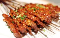 想學燒烤技術？學費透明，教學全面，創(chuàng)業(yè)無憂！