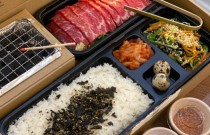 飯盒烤肉是哪里的特色？這道美味背后的故事