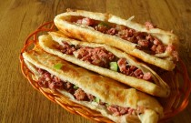 驢肉火燒培訓(xùn)多久能學(xué)會(huì)？資深師傅帶教，輕松開店