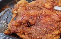 鐵板雞架的腌制方法：讓你的味蕾飛起來！