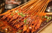 冷鍋串串怎么做才入味？來廚仟藝學(xué)正宗技術(shù)！