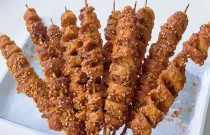 烤面筋做法獨家揭秘，輕松掌握核心技術(shù)，迅速吸引食客。