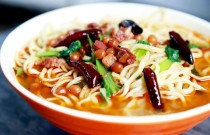 想學牛肉板面湯料？正宗配方手把手教你做出地道美味