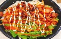 揭秘高校食堂暴利美食：95后靠這3類小吃月入10萬