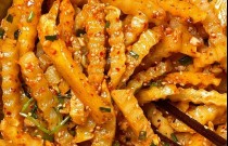 5元一碗狼牙土豆，利潤高到嚇人？3個創(chuàng)業(yè)高手的賺錢秘訣，揭開秘密！