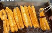 早餐油條制作技術(shù)，教你做出外脆內(nèi)軟的完美油條！