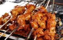 羊肉燒烤的做法和配料：教你做出香嫩多汁的羊肉燒烤！