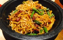 鐵鍋燜面技術(shù)培訓(xùn)？好吃又掙錢，別錯過！