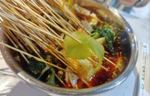 路邊攤小吃培訓(xùn)學(xué)費揭秘：投資多少能回本？避坑指南少花冤枉錢！