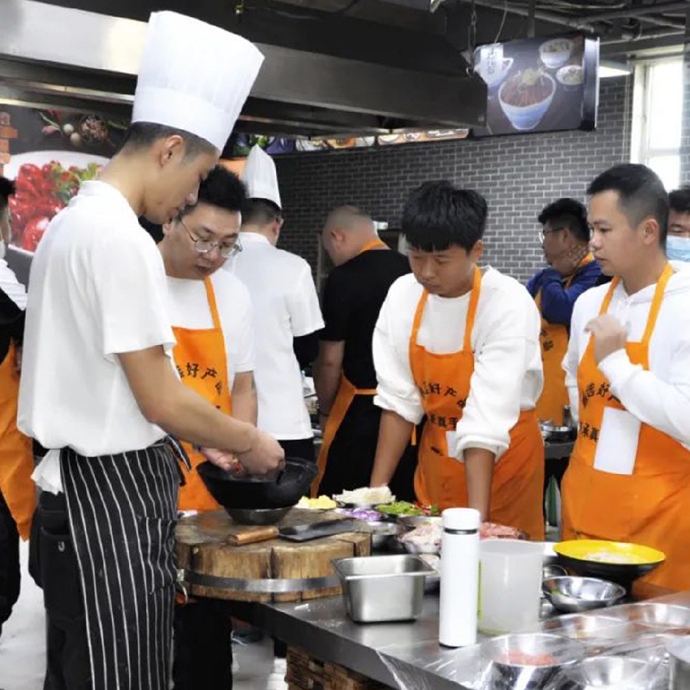 「火鍋杯」落地成功！日營(yíng)收三千元！