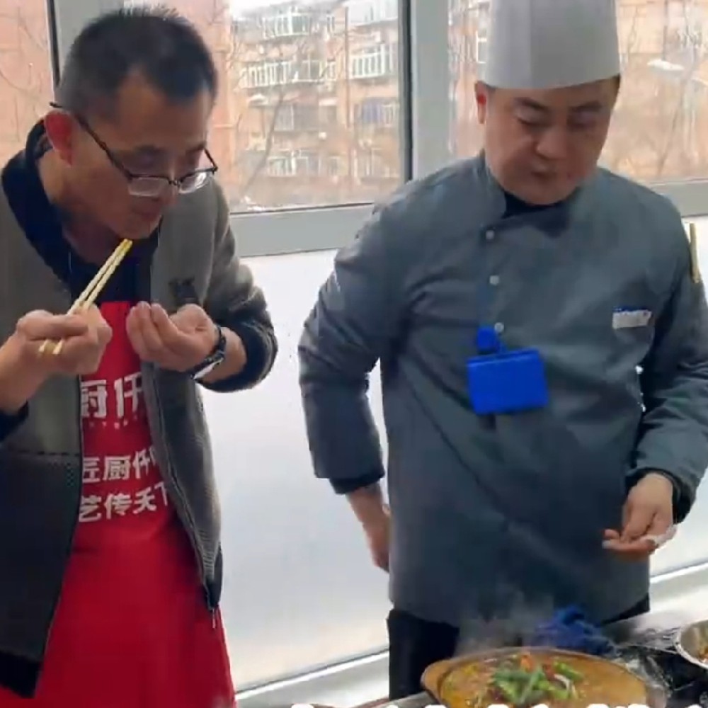 打邊爐落地成功！為燒烤店加項(xiàng)，日營(yíng)收超6000元！