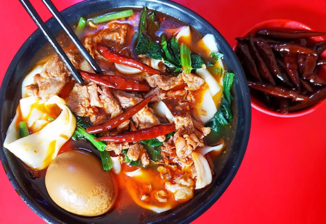 板面哪家最正宗可以學(xué)？掌握傳統(tǒng)美味的秘訣！