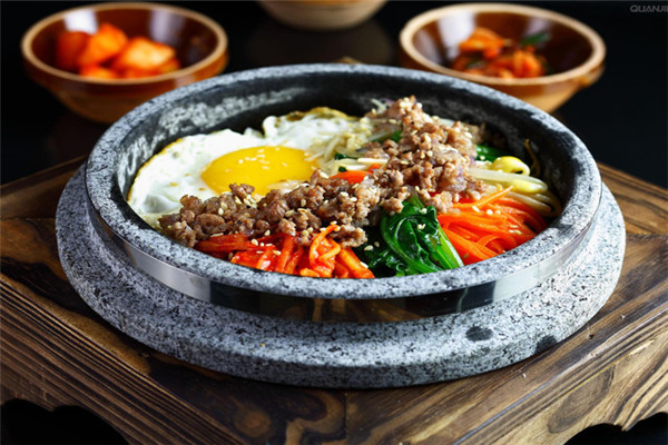 想加盟石鍋拌飯？加盟石鍋拌飯需要多少錢？石鍋拌飯加盟費用大揭秘!