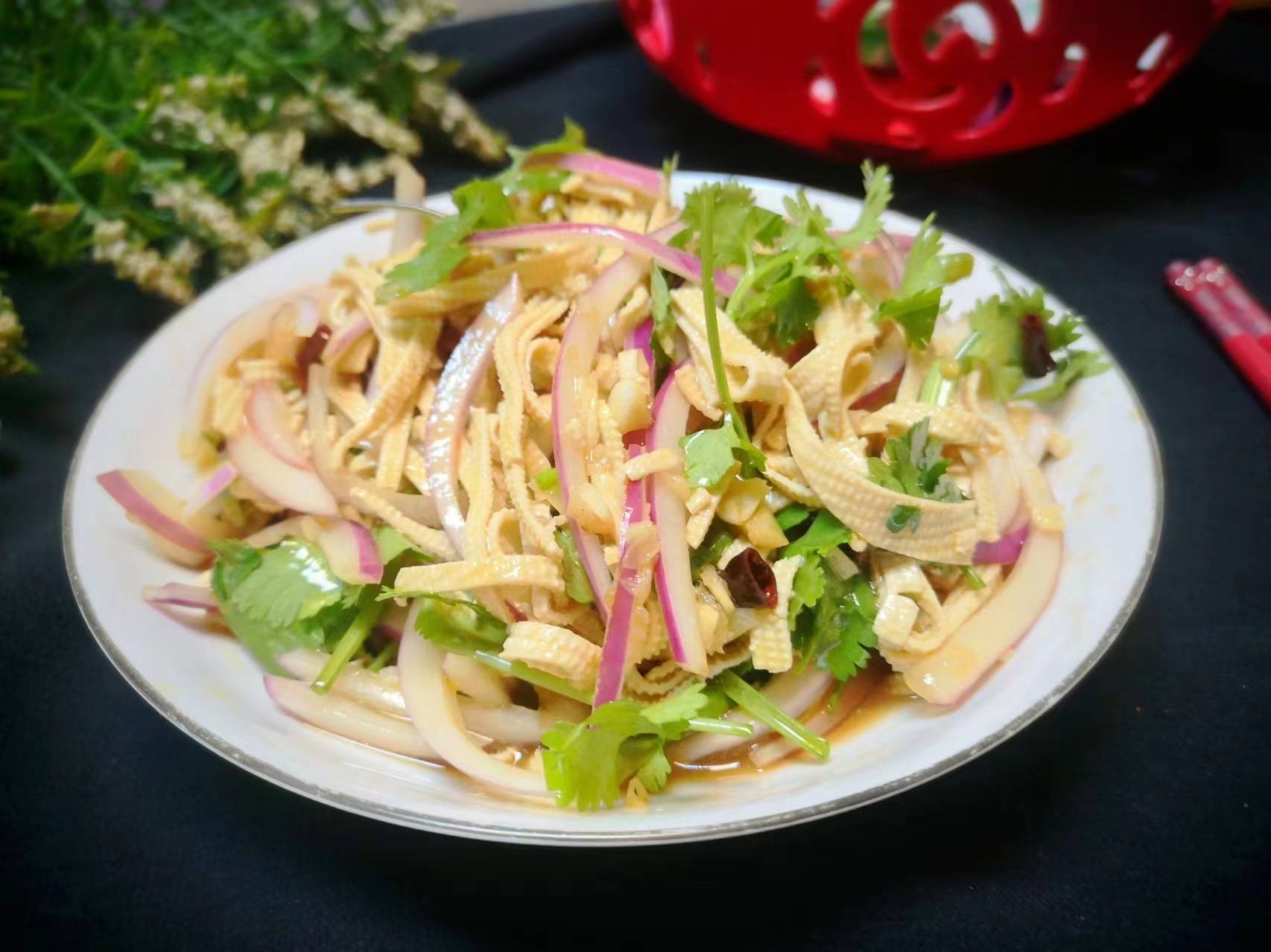 想學(xué)涼拌菜技術(shù)？學(xué)做涼拌菜學(xué)費多少？涼拌菜技術(shù)學(xué)費大揭秘！