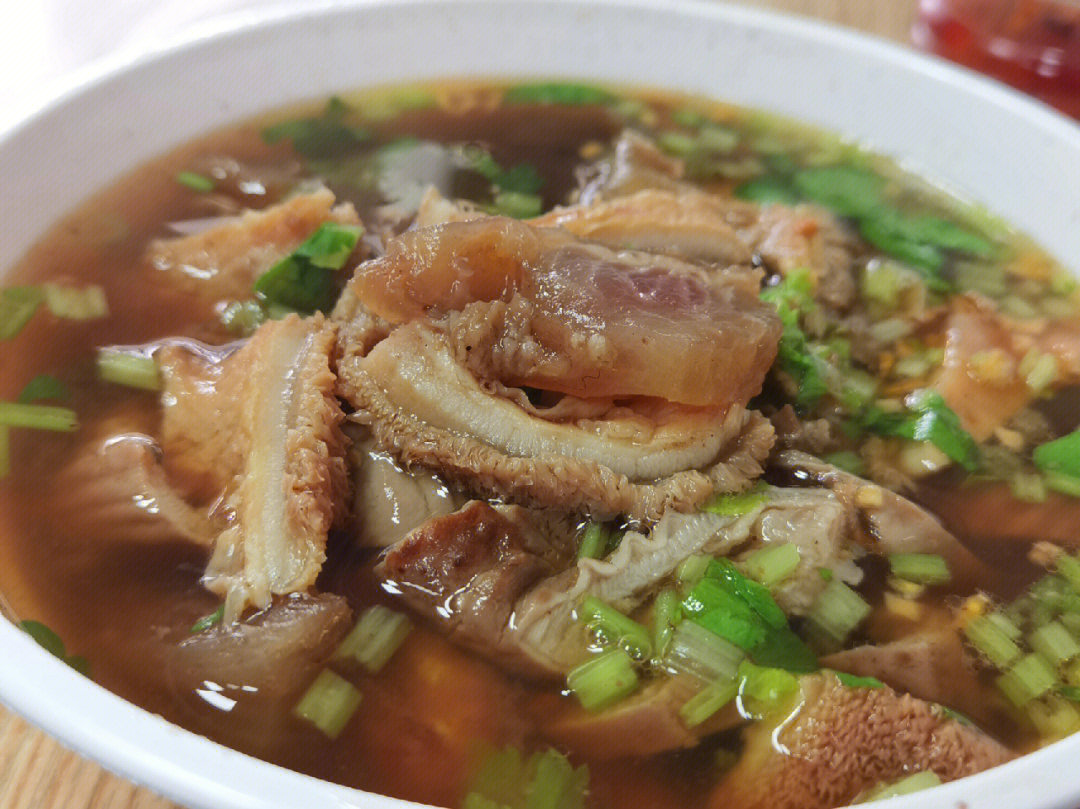 怎樣做牛雜湯？從選材到烹飪，廚仟藝教您做出地道美味！