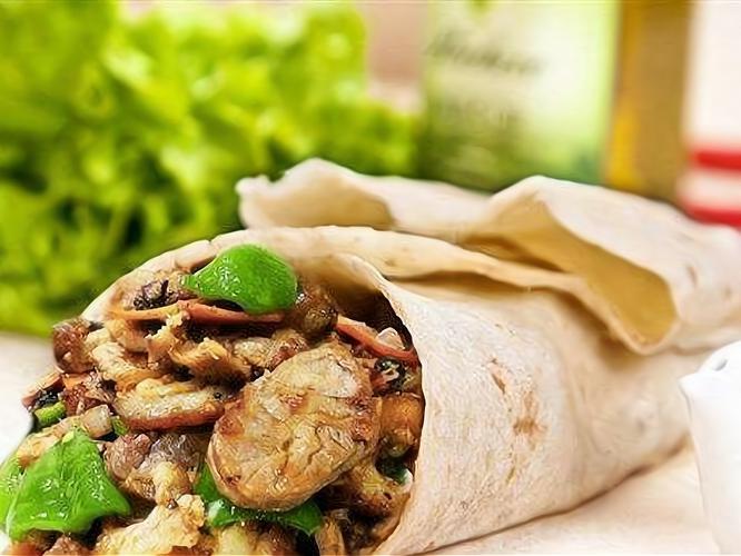 開個卷餅店一年賺多少？從選料到運營，手把手教你算清“盈利賬”