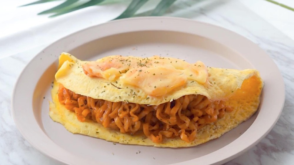 蛋卷火雞面最正宗的做法是什么？掌握細(xì)節(jié)秘訣，做出香辣過(guò)癮的好滋味！