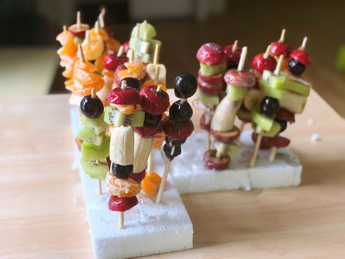 冰糖葫蘆生意好做嗎？從小吃街火爆現(xiàn)象聊開(kāi)店避坑經(jīng)驗(yàn)！