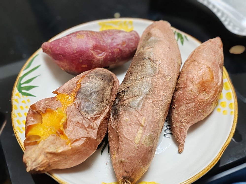 烤地瓜收入怎么樣？從街頭香氣到穩(wěn)定收益，看懂這門小本生意！