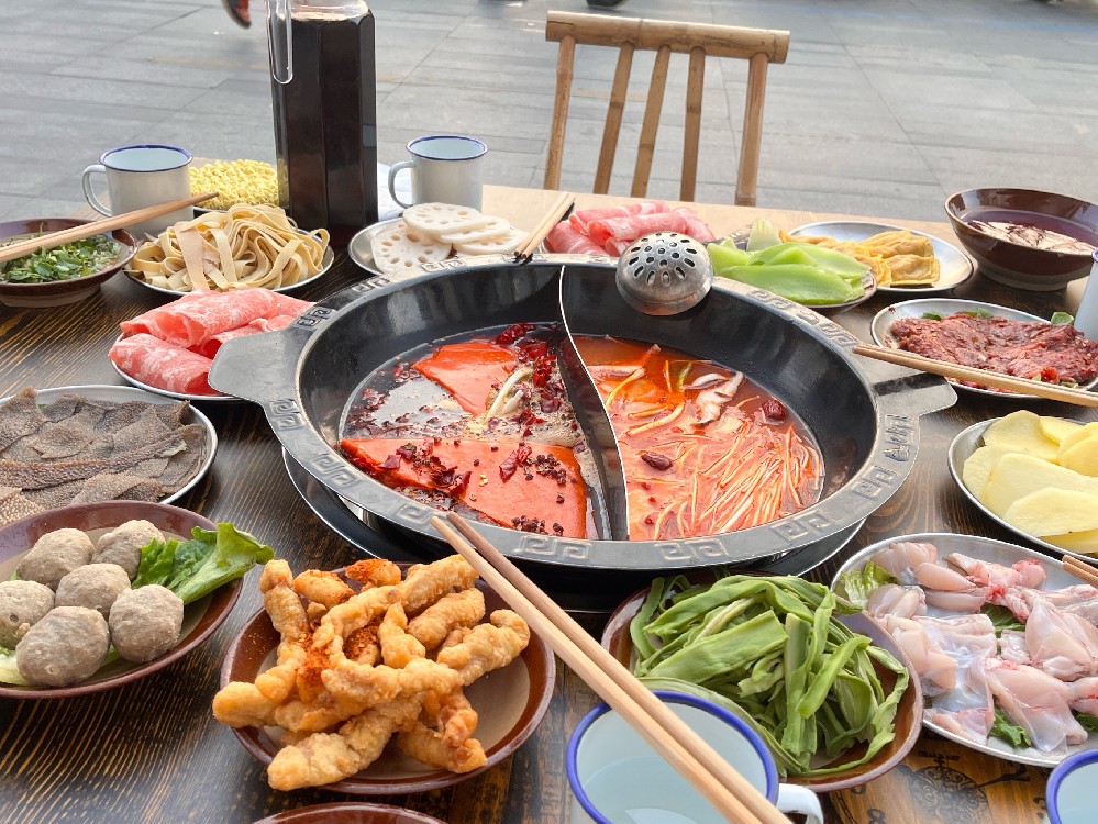 地攤火鍋培訓(xùn)技術(shù)好學(xué)嗎？學(xué)對方法少走彎路，教你輕松擺攤開好店！