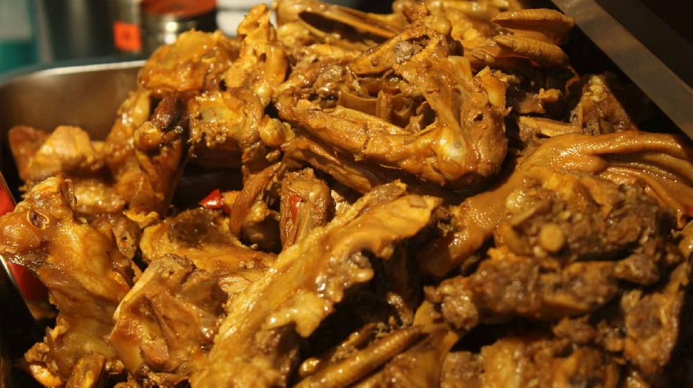 鹵菜培訓(xùn)需要多久？新手幾天就能學(xué)會(huì)？關(guān)鍵是掌握味道與火候的秘訣！