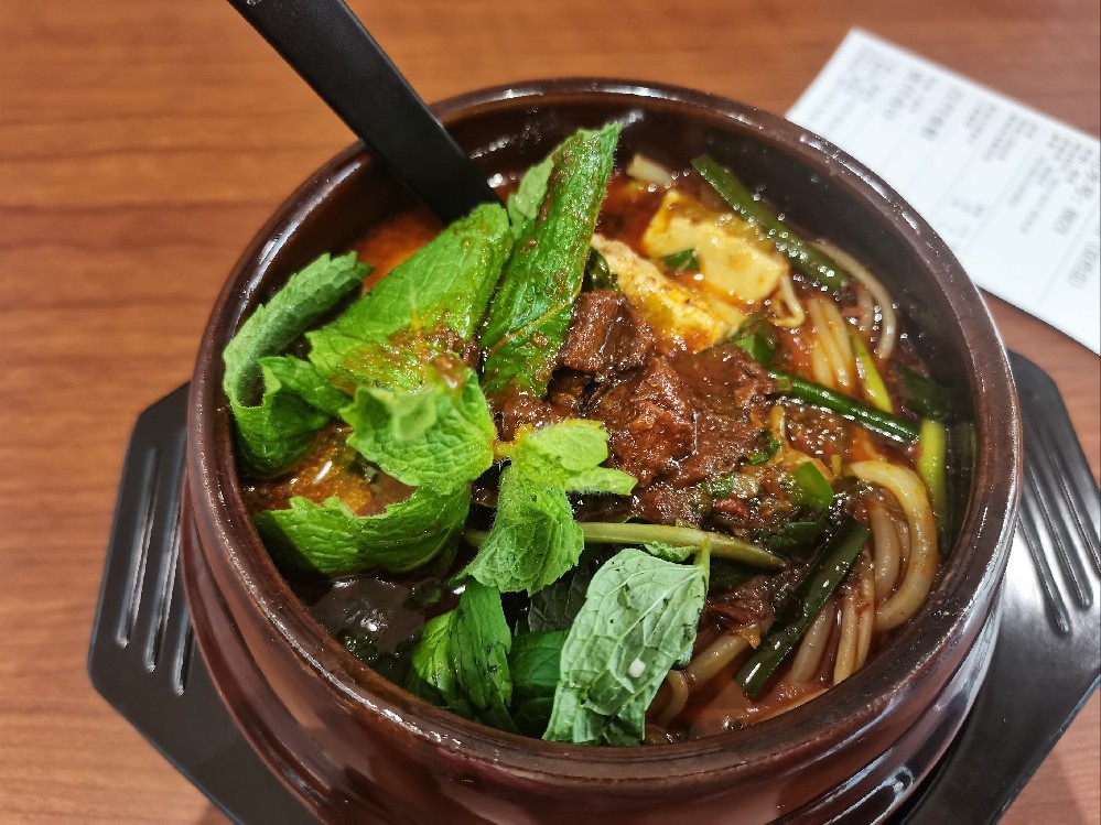 想開個(gè)米線店去哪里學(xué)？湯底香味是靈魂，學(xué)到真技術(shù)輕松開店不踩坑！