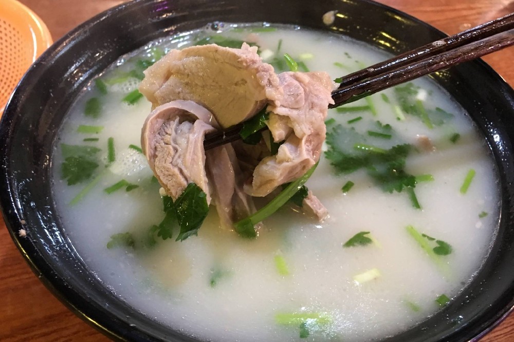 開(kāi)一家羊湯店多少錢?避坑關(guān)鍵點(diǎn)有哪些,新手必看??！