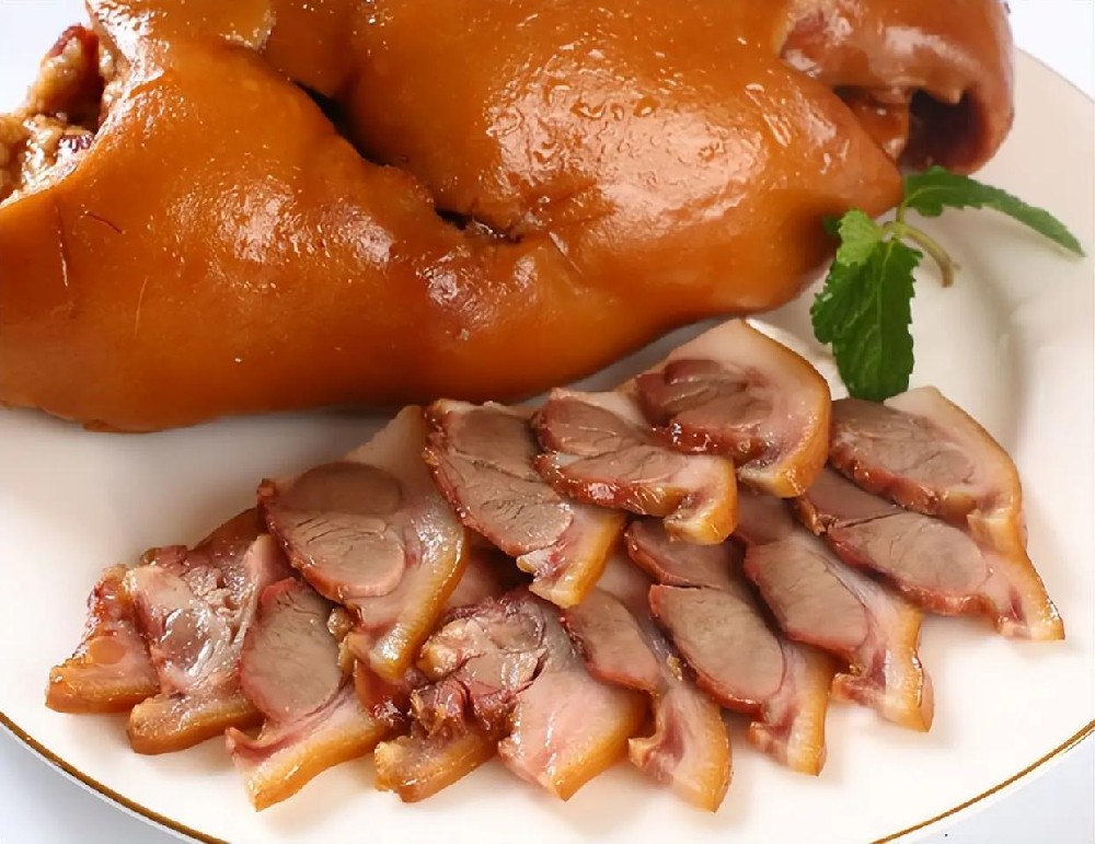 鄭州學(xué)鹵肉哪家學(xué)校好？選對(duì)方向少踩坑更好上手實(shí)用穩(wěn)當(dāng)路子