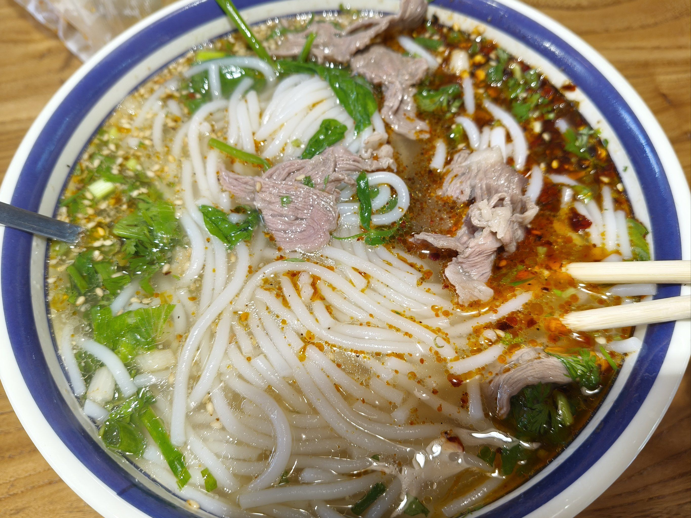 南陽有哪里教學拉面？學拉面哪家靠譜，廚仟藝幫你輕松上手！