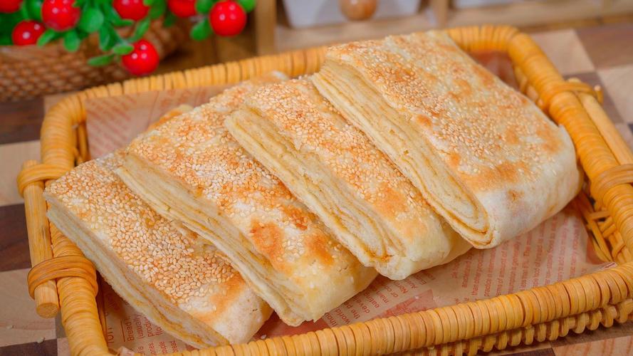 想找個靠譜的面點學(xué)校？聊聊那些能讓你真開起店來的門道，別只看名頭