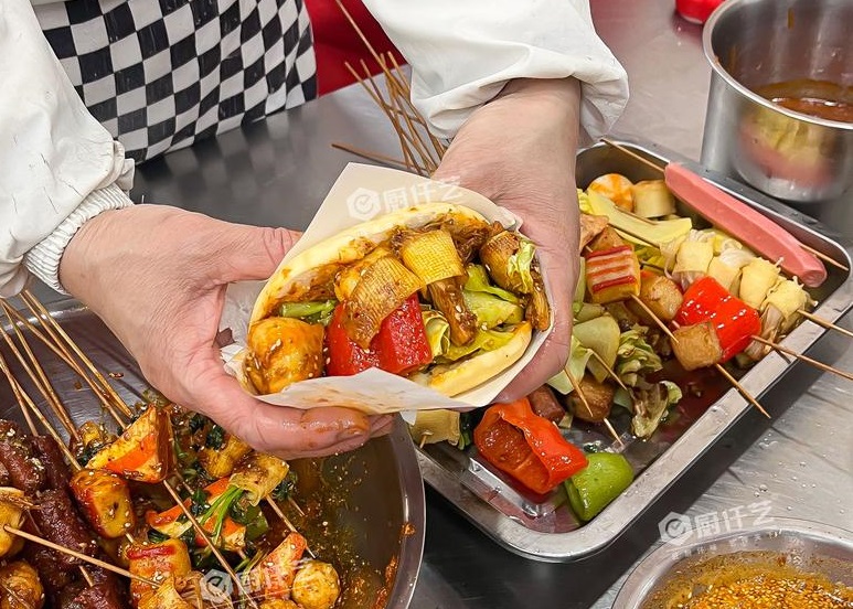 新手賣炸串需要準備什么？從技術(shù)到運營，學會這些技巧你也能快速上手