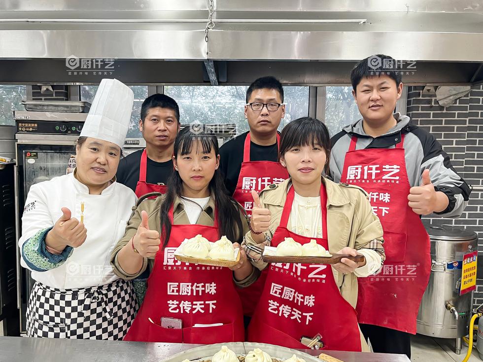 早餐包子鋪加盟哪家好？想做早餐包子生意的人，先看清加盟和學(xué)技術(shù)的差別