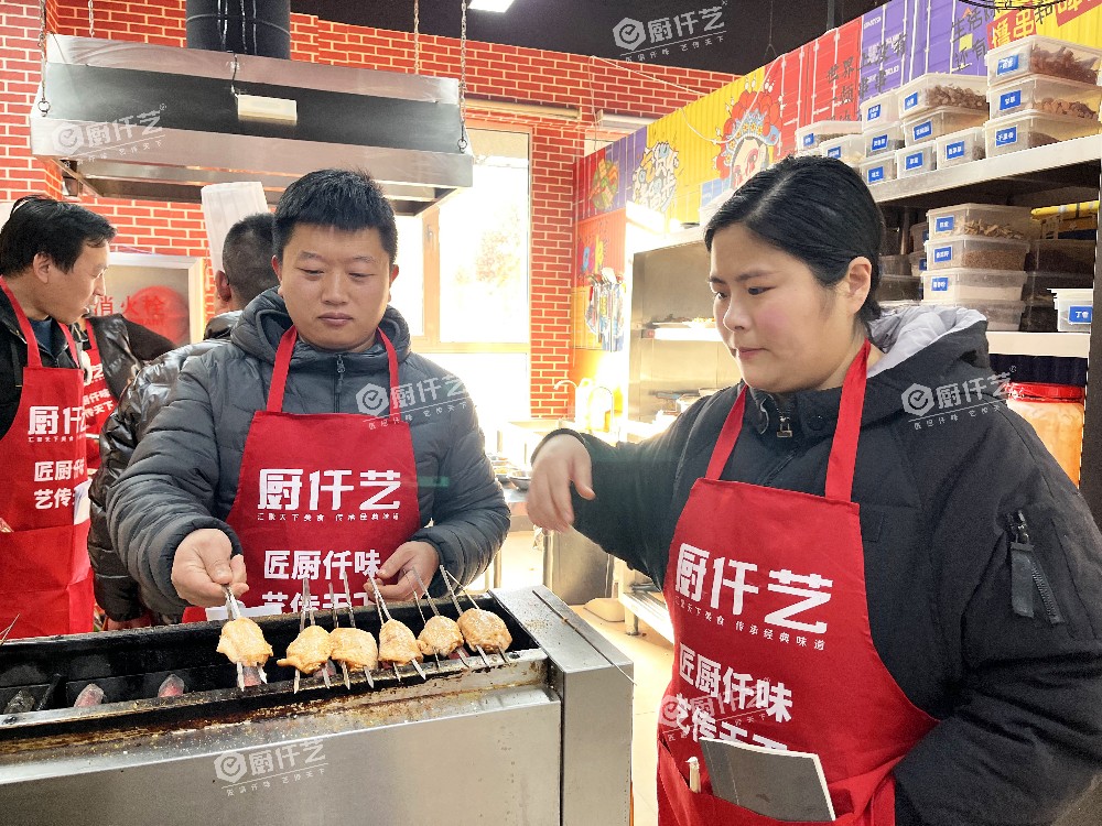 縣城里做什么餐飲項(xiàng)目好？培訓(xùn)學(xué)費(fèi)不高、上手快的項(xiàng)目