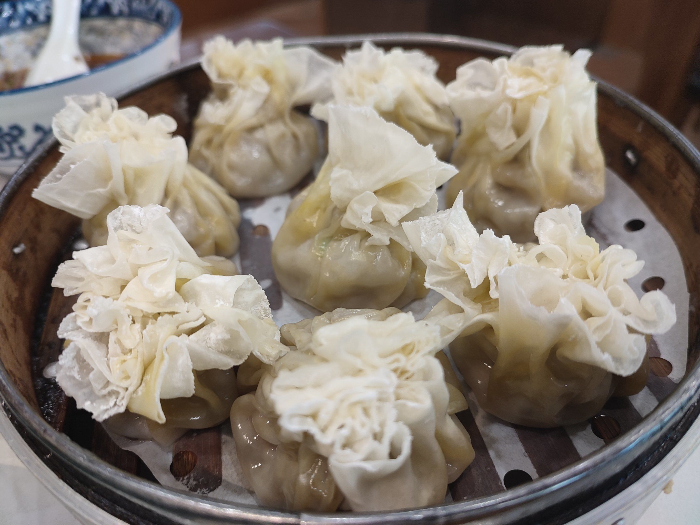 濟南燒麥技術(shù)培訓(xùn)靠譜嗎？適合擺攤還是開店？想做燒麥生意的人先看清這幾點