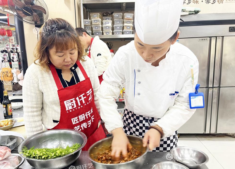 早餐學(xué)校培訓(xùn)哪個(gè)好？學(xué)早餐要注意什么？零基礎(chǔ)如何選學(xué)校？