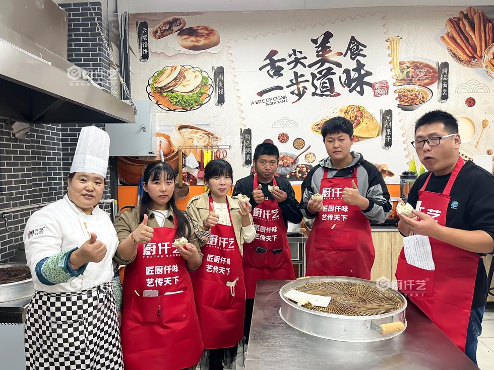 青島學(xué)包子怎么挑？會(huì)包不難，穩(wěn)定出品才難